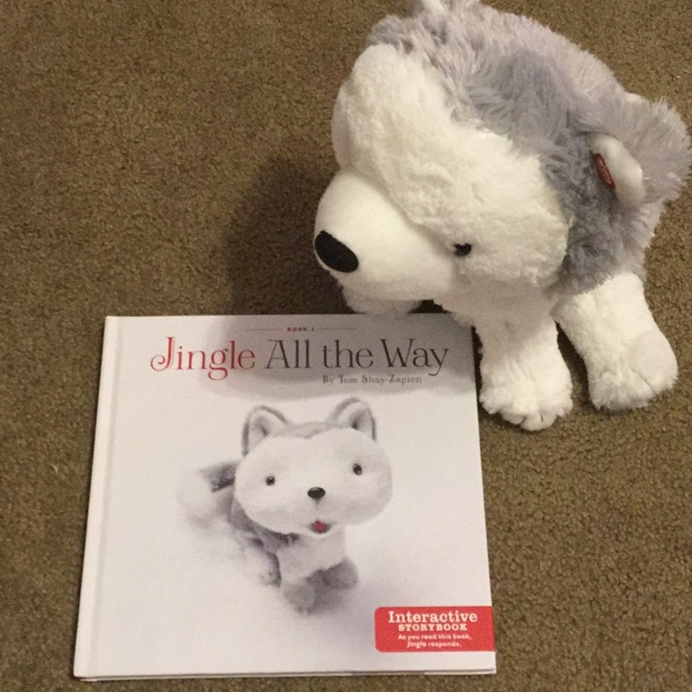 Inter-active dog & book. Read book dog responds